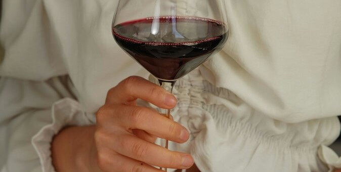 Нарколог выдал безобидную привычку, означающую алкоголизм