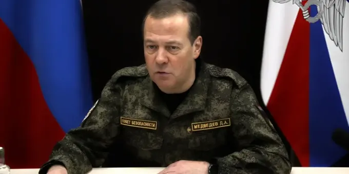 На Украине началась операция по спасению жизни Зеленского?