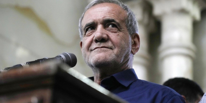 Президент Ирана обратился к БРИКС с просьбой