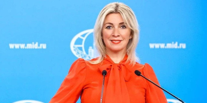 Захарова ответила на заявление ЕК шуткой о коровах в темноте