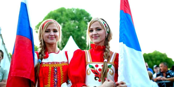 3 страны, где русских носят на руках