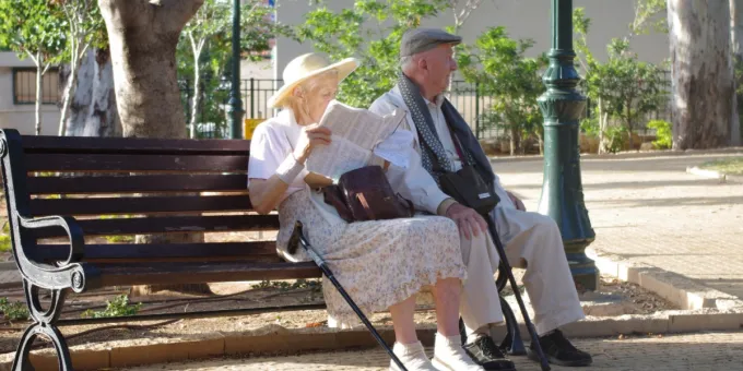 Пенсионеров 70+ лет ждут проверки: что будут уточнять