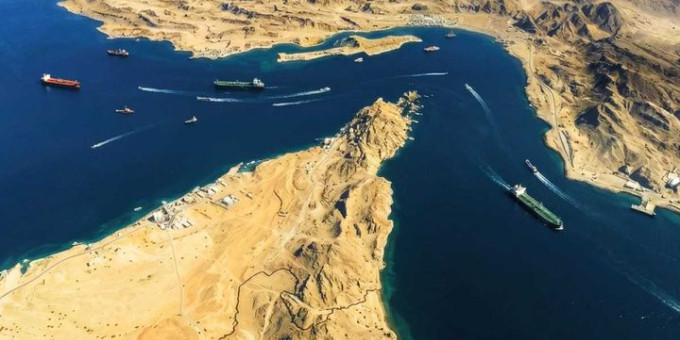 Все идет в кошелек: эксперт выдал, на чем Россия богатеет в Иране