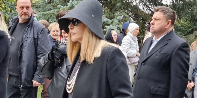 Силиконовая маска: как Пугачева обманула старость без ножа