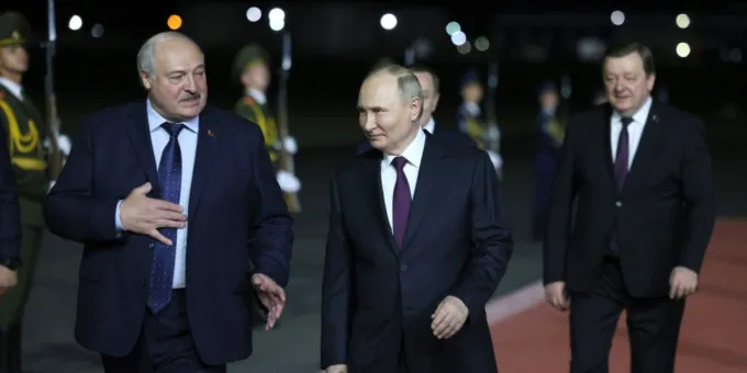 Путин позвонил в Минск на Пасху: что это может означать для США