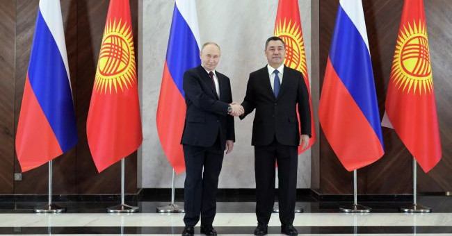 Почему Жапаров после вызывающих действий экстренно летит к Путину