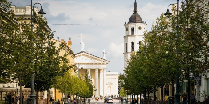 Мэр Вильнюса бьет тревогу: кто массово заселяет столицу Литвы