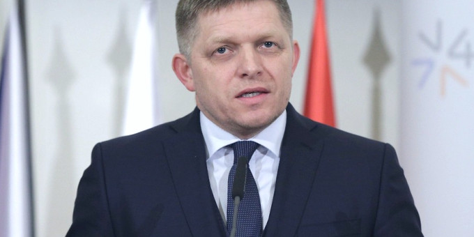 Фицо не долетел до Москвы: что творится внутри Евросоюза