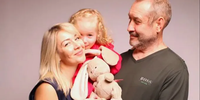 Поменялись? Нашлись двойники Усольцевых