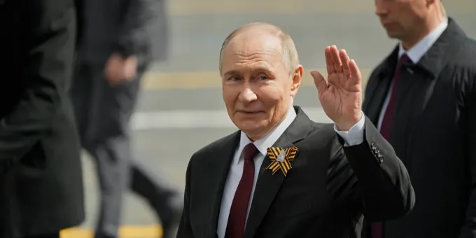 Неожиданный гость: кто из лидеров НАТО едет к Путину 9 мая