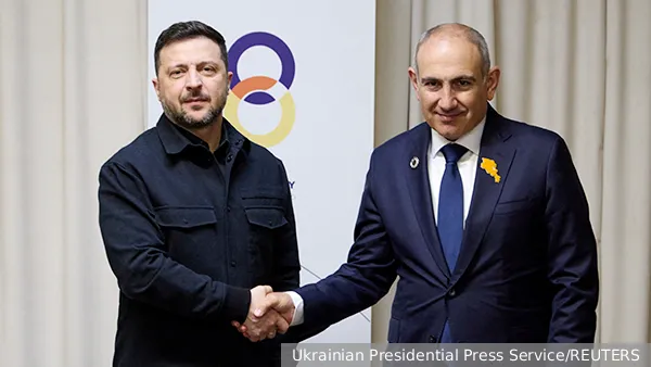 Зеленский дал Пашиняну опасные советы в Ереване