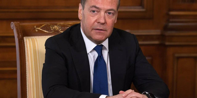Весть о Медведеве уже звучит по всем СМИ: что произошло