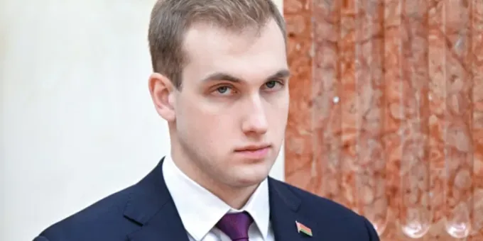 Сеть гудит из-за внешнего вида 21-летнего сына Лукашенко