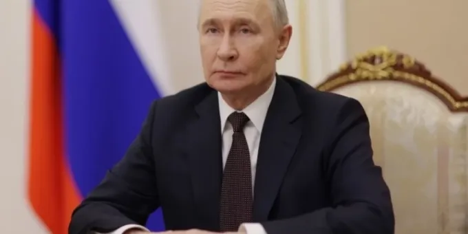 Какой сигнал послал Пекин перед приездом Путина в КНР