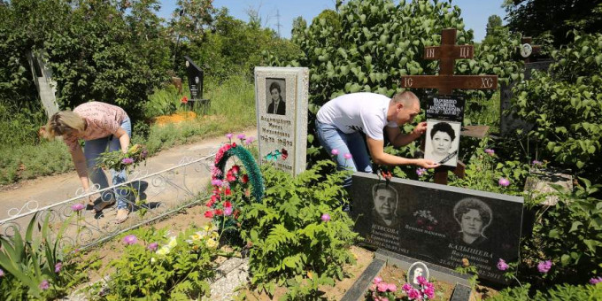 Кого и как правильно поминать в Троицкую родительскую субботу