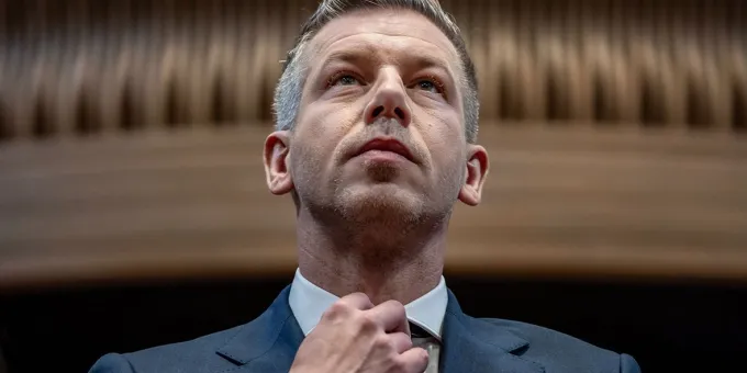 Новый премьер Венгрии шокировал Киев: какой ответ он выдал?