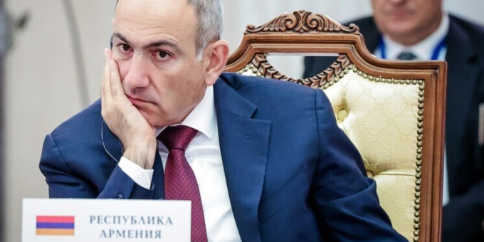 Меткую шутку Захаровой о выходке Пашиняна цитируют СМИ