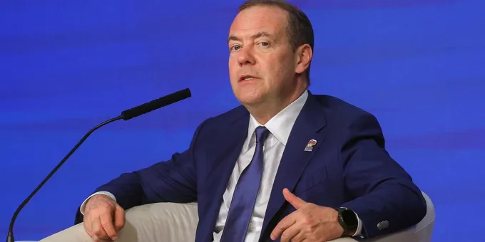 Медведев сказал, зачем Пашинян затаскивает Армению в ЕС