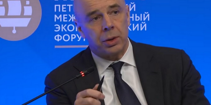 «Не передергивайте»: с кем Силуанов устроил перепалку на ПМЭФ