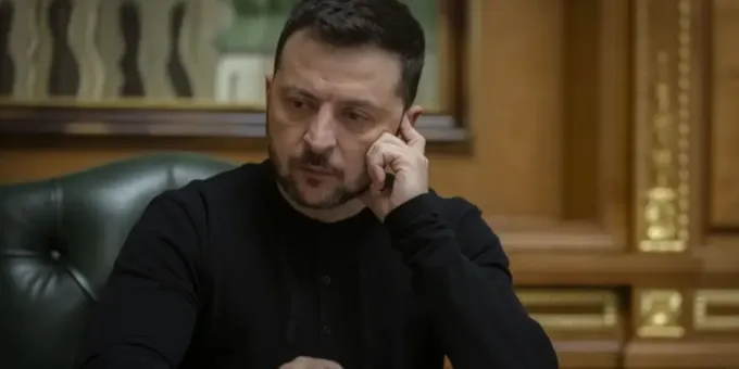 Угрожает войной: как Зеленский ведет Украину к развалу и разделу