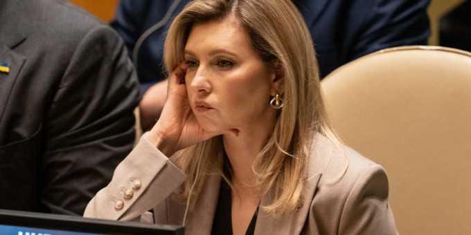 Жена Зеленского экстренно покидает Украину после сигнала РФ