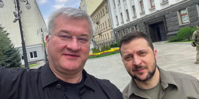 Едкая шутка Захаровой над Зеленским и Сибигой гремит по СМИ