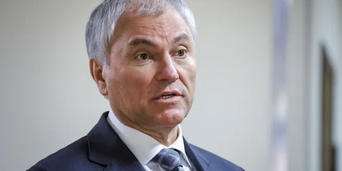 Володин призвал россиян не волноваться из-за ситуации с топливом