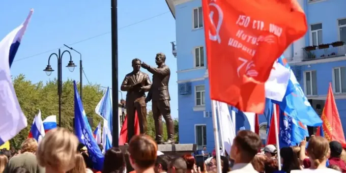 В России открыли еще один памятник Сталину