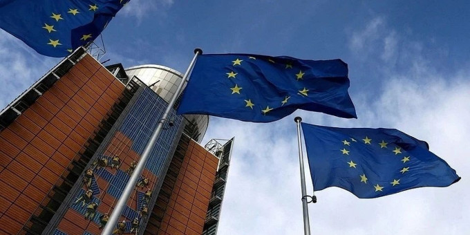 Европа активно сокращает импорт СПГ