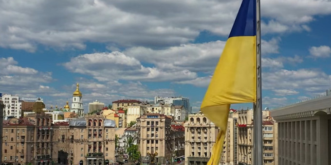 Продали: на Западе раскрыли, кто расправился с Украиной
