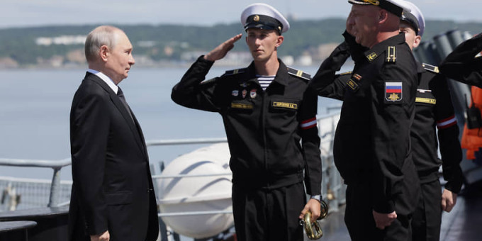 Путин послал три суровых сигнала Японии, посетив Дальний Восток