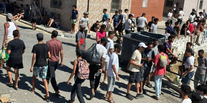 В Сеуте почти шесть тысяч мигрантов обратились за медпомощью