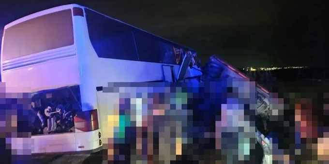 ДТП с рейсовым автобусом Грузия - Москва в Ставропольском крае 30 августа 2026 года - причина аварии, сколько пострадавших, фото, видео