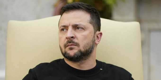 Последнее предупреждение Зеленскому: что творится в Киеве