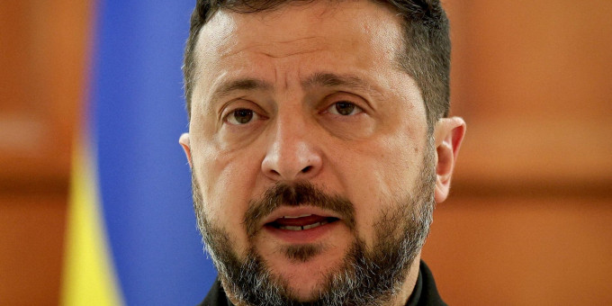 Зеленский устроил истерику из-за российских ударов