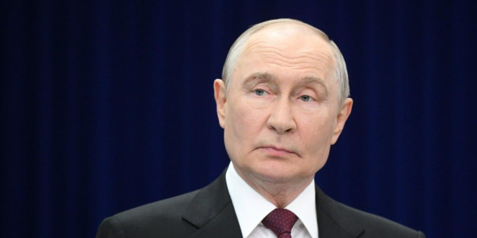 Украина за 40 дней повредила около ста судов, сообщил Путин