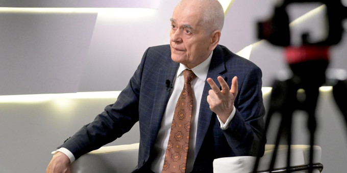 Онищенко рассказал, как дожить до ста лет