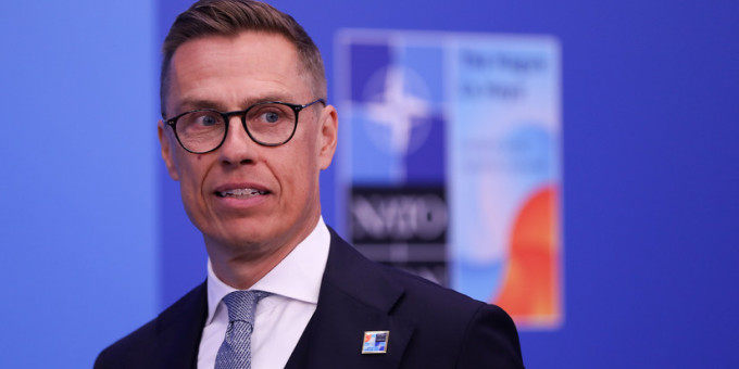 Стубб: США намерены к зиме добиться частичного прекращения огня на Украине