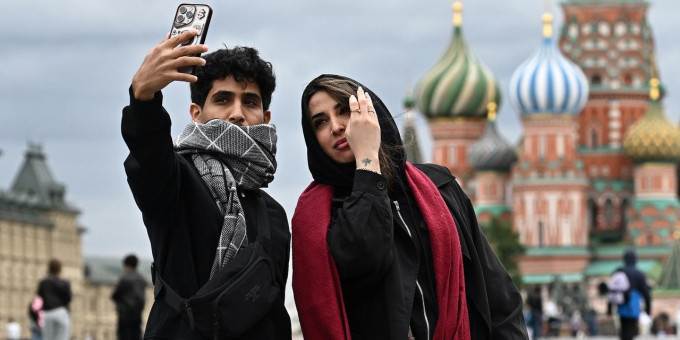 Раскрыт размер трат иностранных туристов в Москве