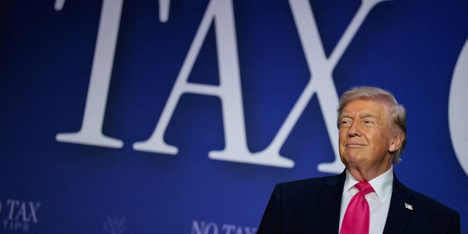 "Услуга на услугу": Трамп поддержал план по ослаблению санкций против России