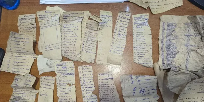 В Доходном доме Акулова в Краснодаре во время реставрации нашли документы НКВД