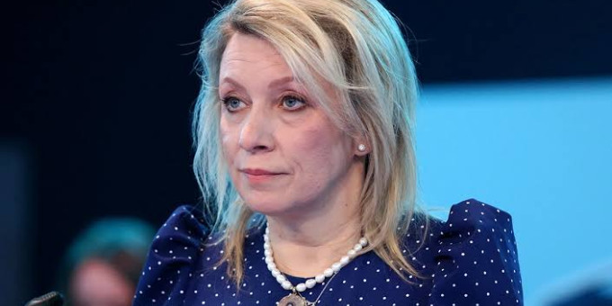 Захарова хлестко осадила Макрона после его признания о газе