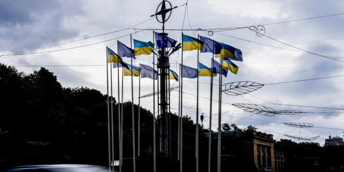 ЕК и Украина заявили, что нашли средства на бюджетные и оборонные нужды