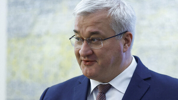 Украина захотела вернуть Усманова и Фридмана обратно под санкции