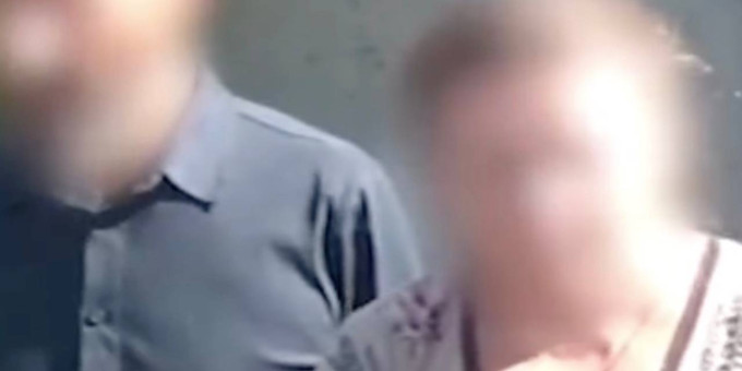 Принуждавшая сына к убийству одиноких пенсионеров в ЛНР мать попала на видео