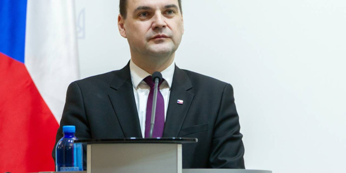 Глава МИД Чехии сообщил о смене подхода к России