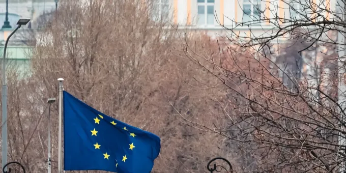 ЕС пришлось сократить список санкций из-за незаменимости России