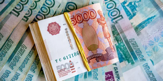Кибермошенники выманили у москвички 450 млн руб.