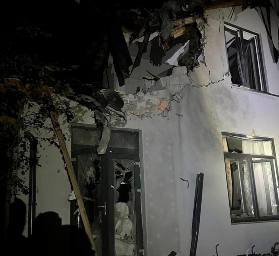 В Химках в результате атаки дрона обрушился угол частного дома